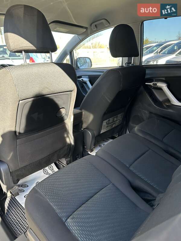 Минивэн Toyota Verso 2012 в Смеле