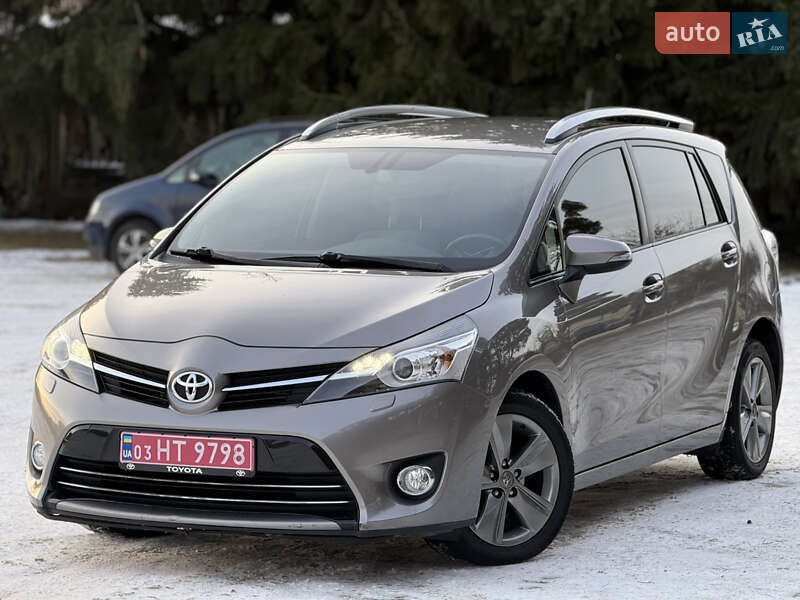 Минивэн Toyota Verso 2014 в Луцке фото 10 Минивэн Toyota Verso 2014 в Луцке