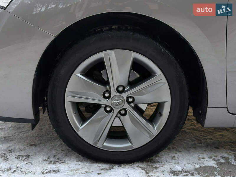 Минивэн Toyota Verso 2014 в Луцке фото 32 Минивэн Toyota Verso 2014 в Луцке