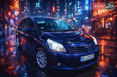 Мінівен Toyota Verso 2009 в Волочиську