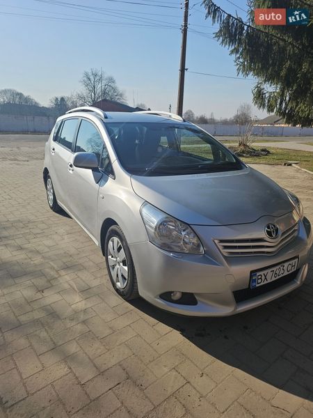 Toyota Verso 2011