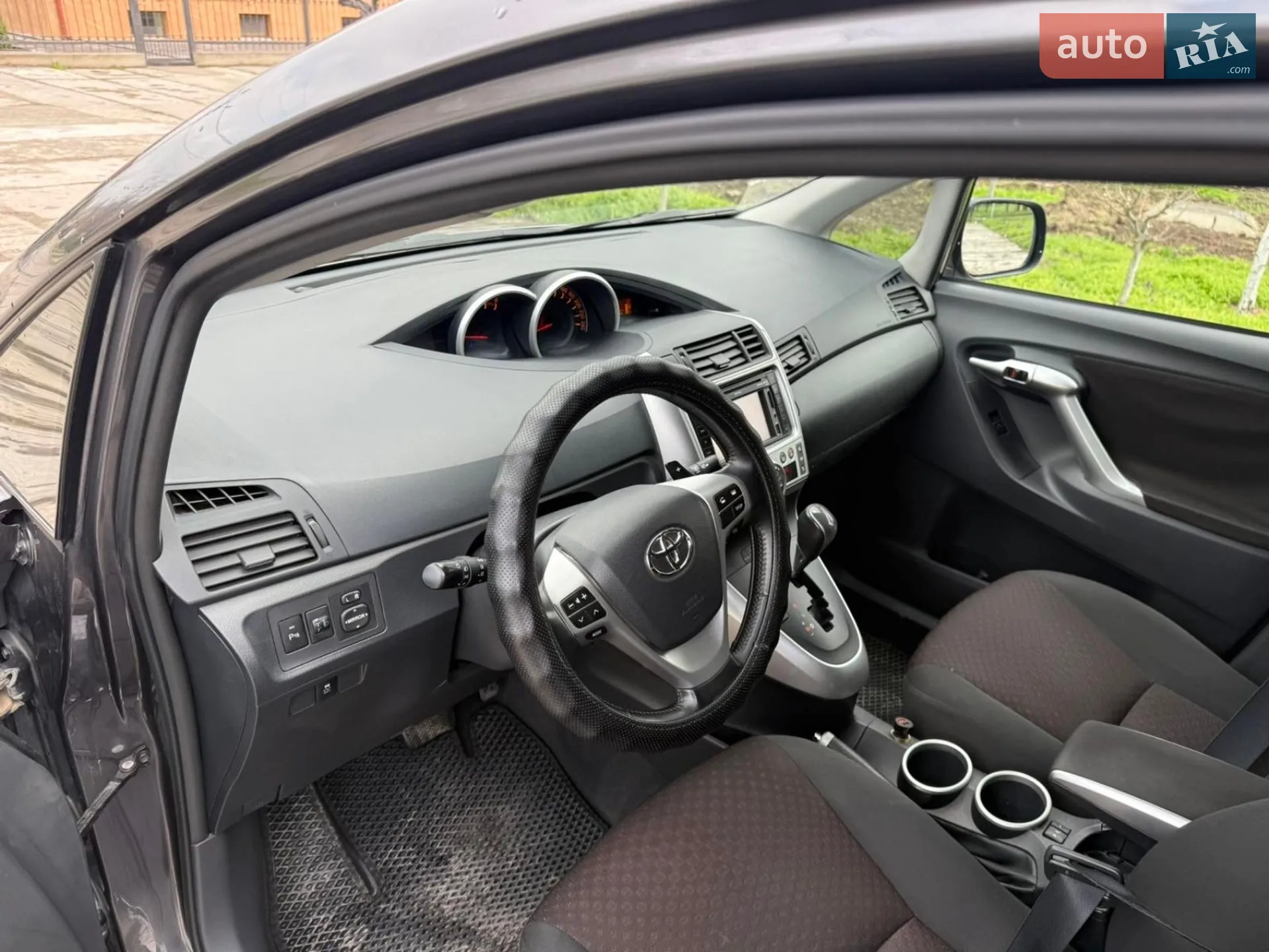2010 Toyota Verso - мініатюра 15