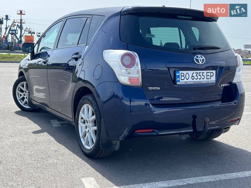 Минивэн Toyota Verso 2009 в Львове