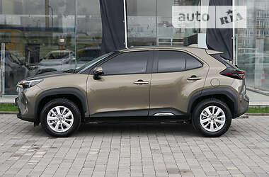 Внедорожник / Кроссовер Toyota Yaris Cross 2022 в 