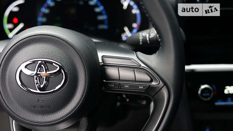Позашляховик / Кросовер Toyota Yaris Cross 2022 в Львові