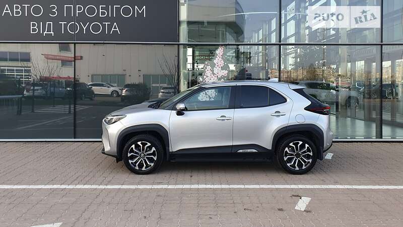 Внедорожник / Кроссовер Toyota Yaris Cross 2022 в Киеве