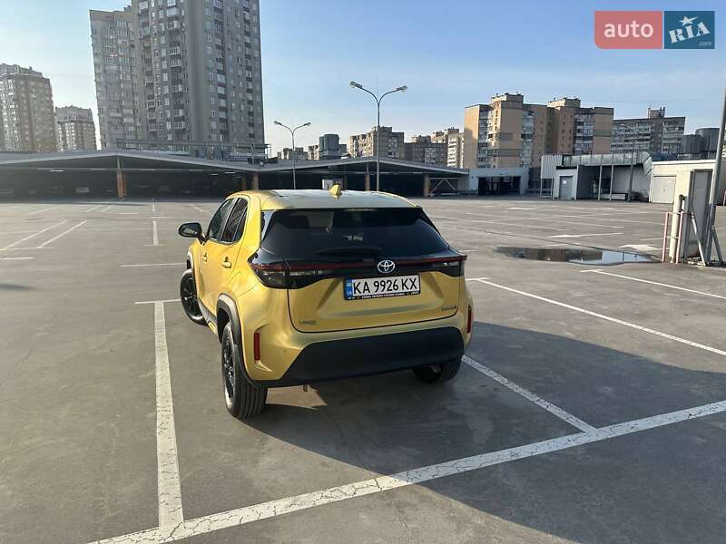 Внедорожник / Кроссовер Toyota Yaris Cross 2023 в Киеве
