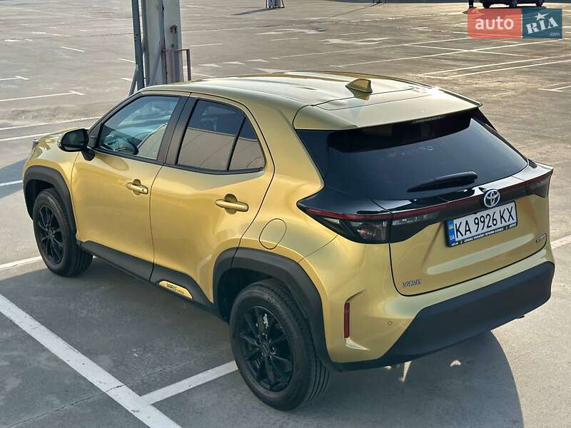 Внедорожник / Кроссовер Toyota Yaris Cross 2023 в Киеве