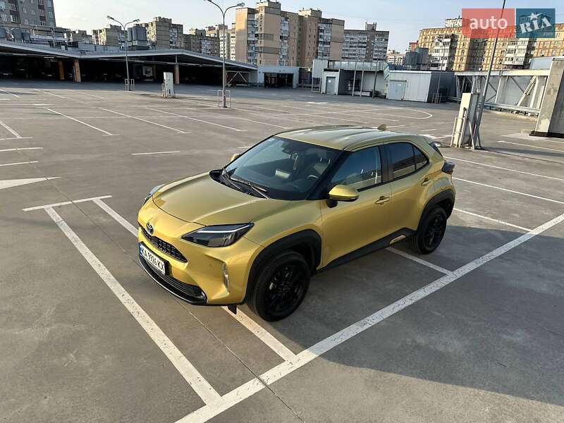 Внедорожник / Кроссовер Toyota Yaris Cross 2023 в Киеве