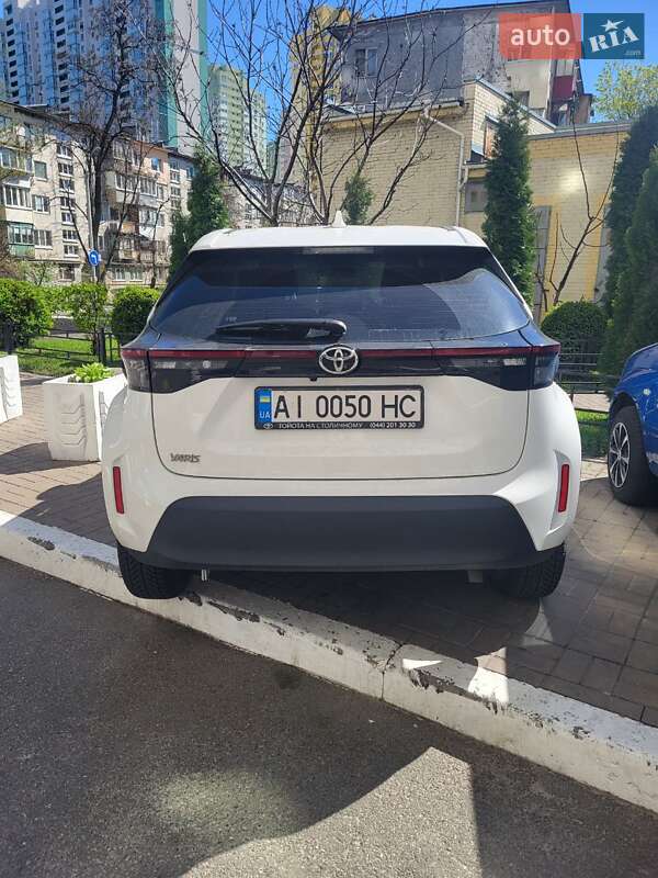 Внедорожник / Кроссовер Toyota Yaris Cross 2023 в Киеве