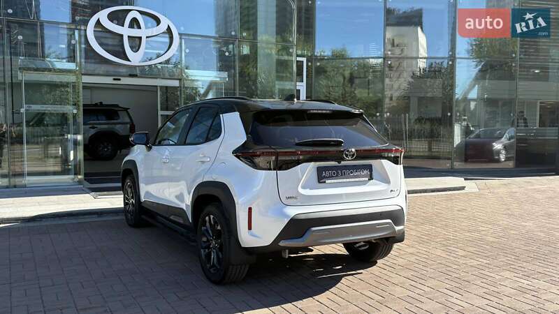 Позашляховик / Кросовер Toyota Yaris Cross 2024 в Києві