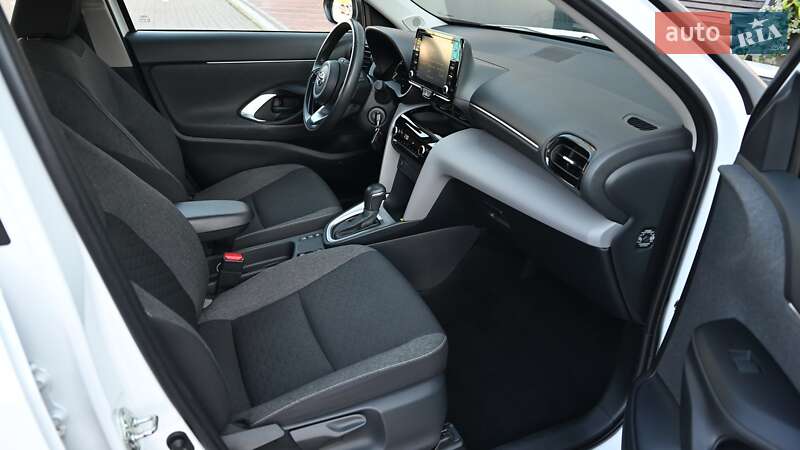 Внедорожник / Кроссовер Toyota Yaris Cross 2022 в Киеве