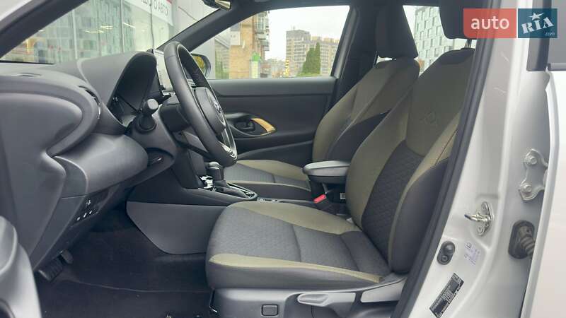 Внедорожник / Кроссовер Toyota Yaris Cross 2024 в Харькове