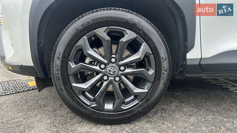 Внедорожник / Кроссовер Toyota Yaris Cross 2024 в Харькове