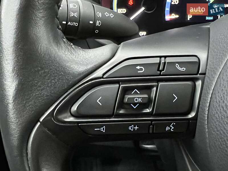 Внедорожник / Кроссовер Toyota Yaris Cross 2021 в Киеве фото 44 Внедорожник / Кроссовер Toyota Yaris Cross 2021 в Киеве