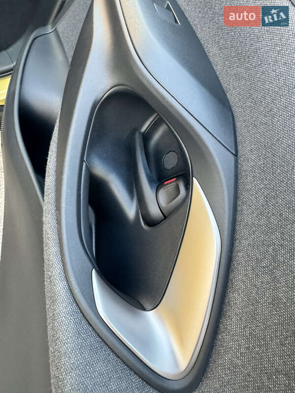 Внедорожник / Кроссовер Toyota Yaris Cross 2021 в Киеве