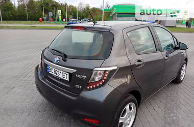 Хэтчбек Toyota Yaris 2013 в Бродах