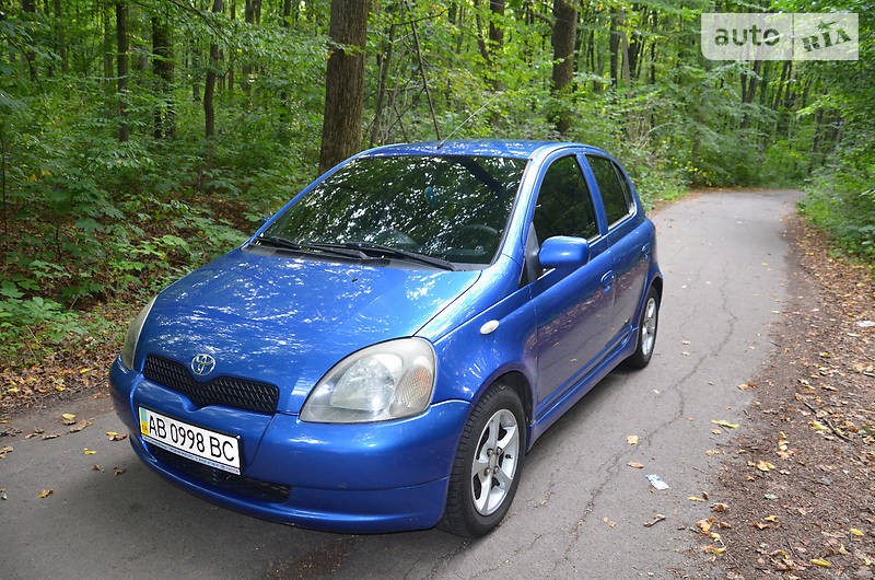 Хэтчбек Toyota Yaris 2001 в Виннице