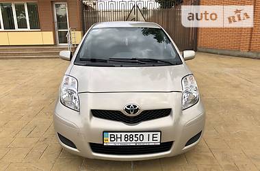 Хетчбек Toyota Yaris 2010 в Одесі