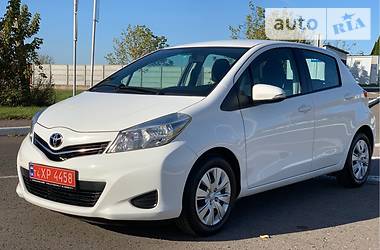 Хетчбек Toyota Yaris 2012 в Рівному