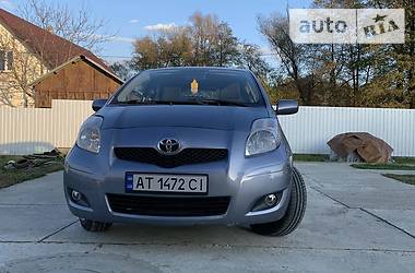 Хэтчбек Toyota Yaris 2011 в Ивано-Франковске