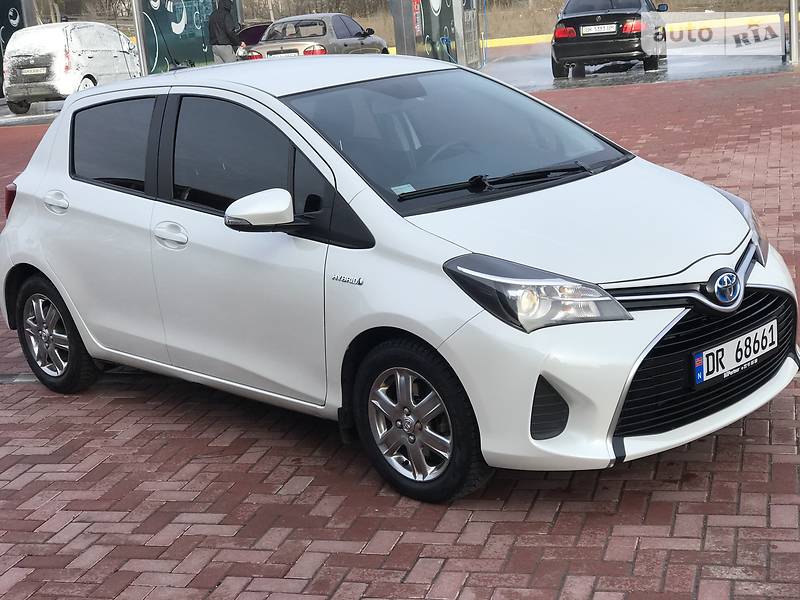 Хетчбек Toyota Yaris 2014 в Рівному
