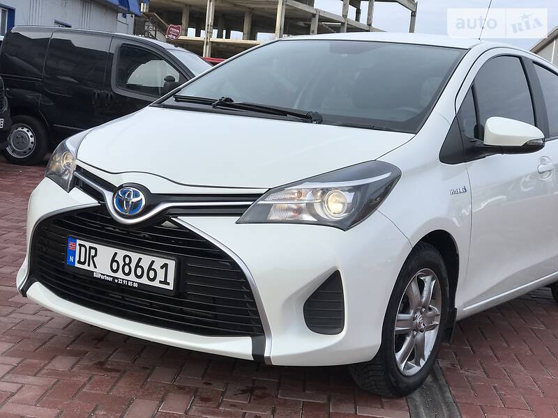 Хетчбек Toyota Yaris 2014 в Рівному