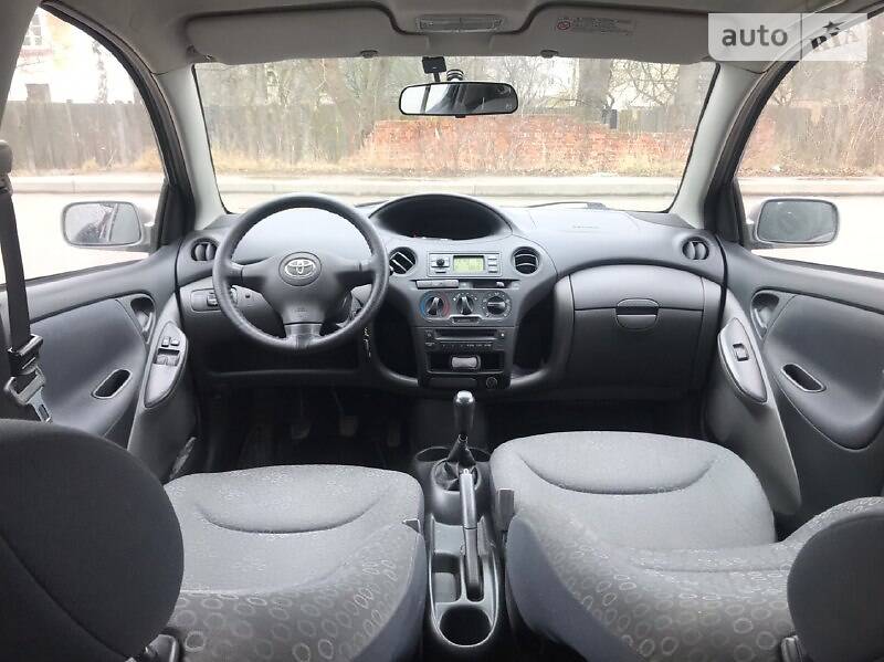 Хетчбек Toyota Yaris 2003 в Звягелі фото 8 Хетчбек Toyota Yaris 2003 в Звягелі