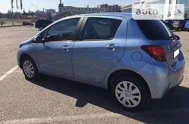 Хетчбек Toyota Yaris 2016 в 
