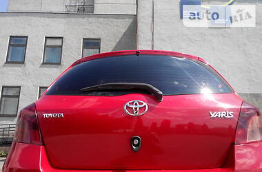 Хетчбек Toyota Yaris 2008 в  фото 32 Хетчбек Toyota Yaris 2008 в
