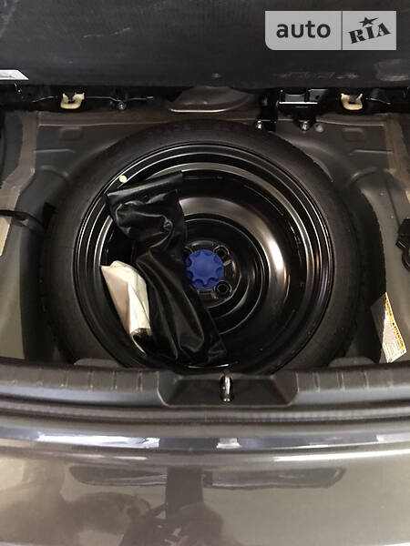 Хетчбек Toyota Yaris 2016 в Кривому Розі фото 15 Хетчбек Toyota Yaris 2016 в Кривому Розі