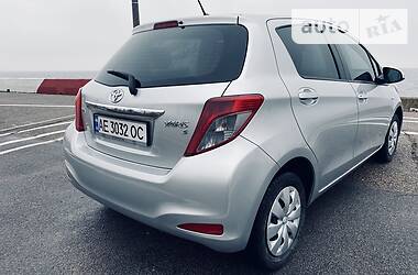 Хетчбек Toyota Yaris 2014 в Кам'янському