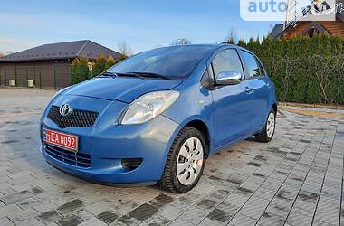 Хэтчбек Toyota Yaris 2007 в Стрые