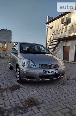 Хетчбек Toyota Yaris 2004 в Охтирці