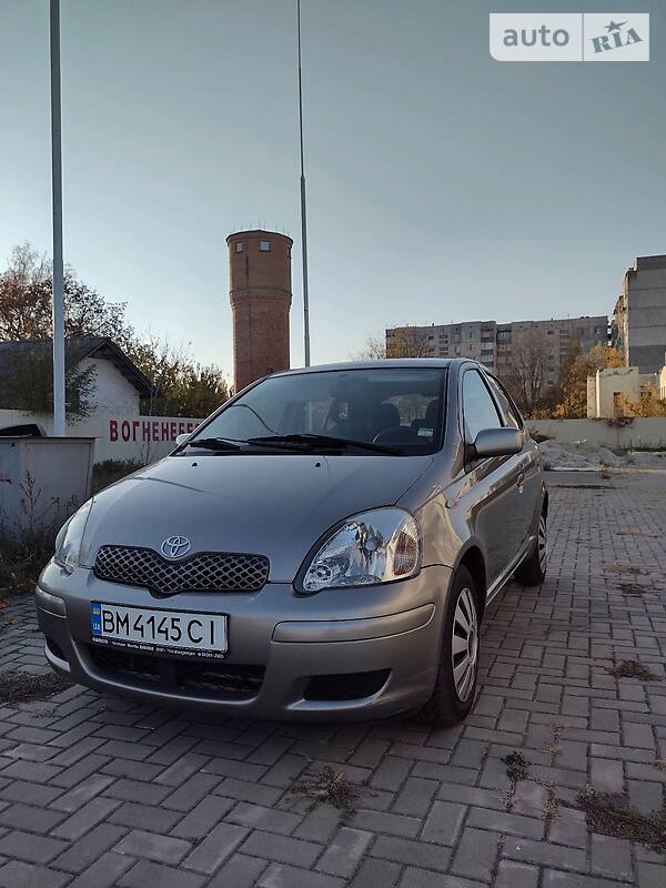 Хетчбек Toyota Yaris 2004 в Охтирці