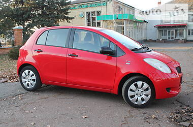 Хэтчбек Toyota Yaris 2008 в Сумах