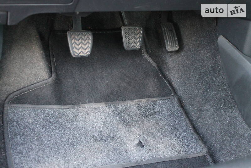 Хэтчбек Toyota Yaris 2008 в Сумах