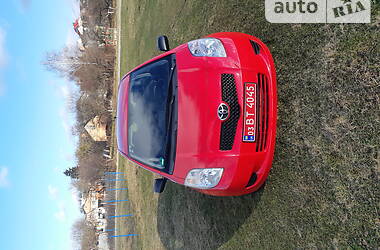 Хетчбек Toyota Yaris 2008 в Рівному