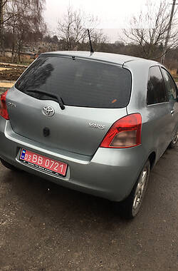 Хэтчбек Toyota Yaris 2006 в Луцке