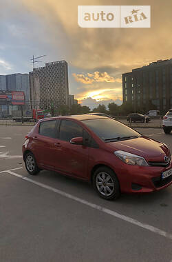 Хэтчбек Toyota Yaris 2013 в Киеве
