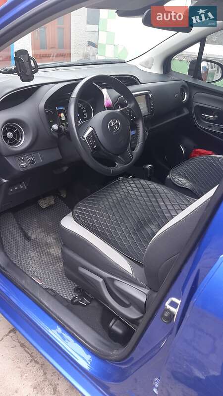 Мінівен Toyota Yaris 2019 в Заставній