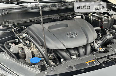 Седан Toyota Yaris 2018 в 
