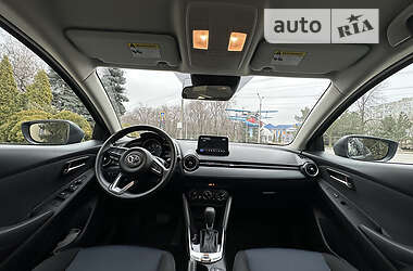 Седан Toyota Yaris 2018 в 