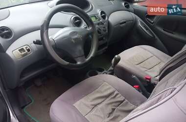 Хетчбек Toyota Yaris 2001 в Балті