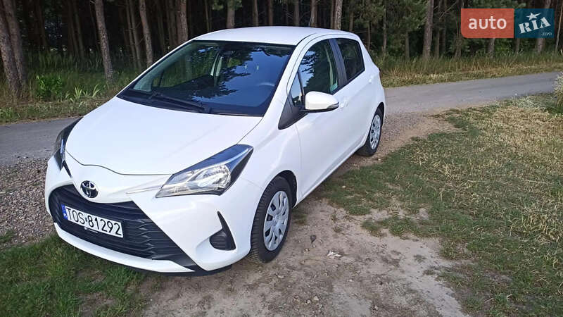 Хэтчбек Toyota Yaris 2017 в Киеве