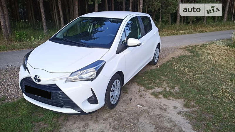 Хетчбек Toyota Yaris 2017 в Києві