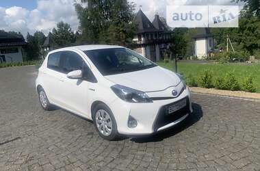 Хэтчбек Toyota Yaris 2013 в Старом Самборе