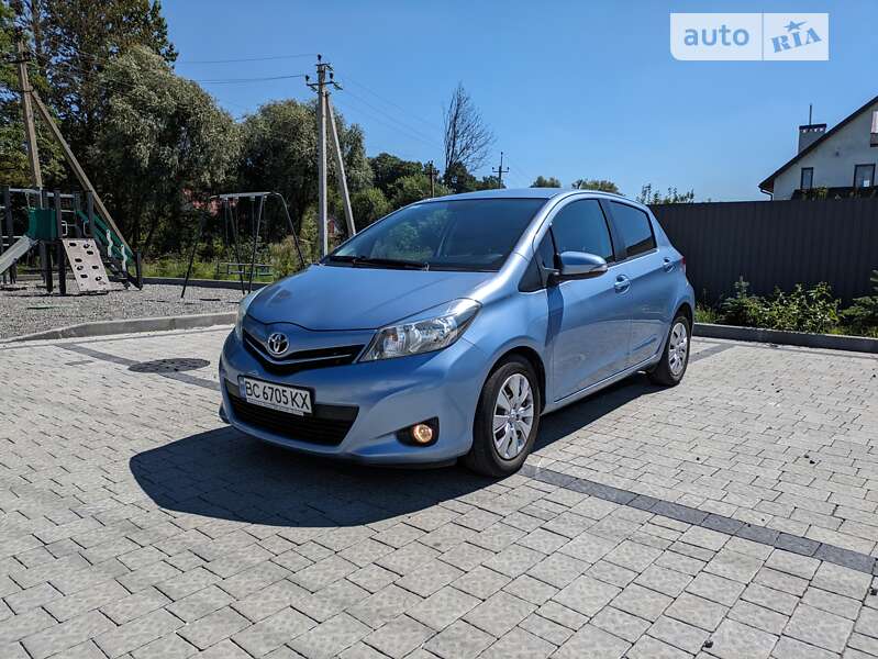 Хэтчбек Toyota Yaris 2012 в Львове