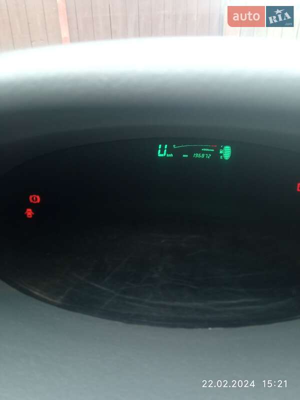 Хетчбек Toyota Yaris 1999 в Вижниці