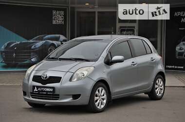 Хэтчбек Toyota Yaris 2008 в Харькове